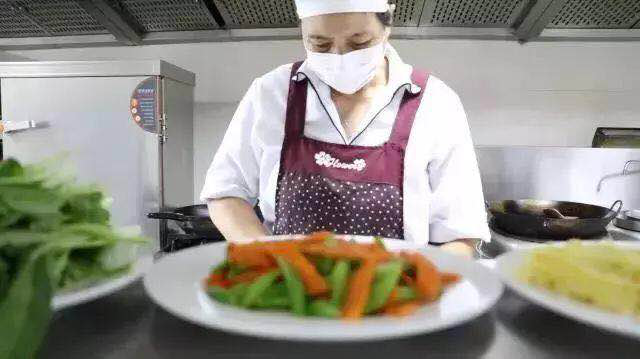 月子餐